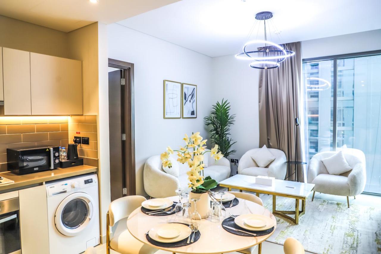 Stay Mindblowing 2 Bedroom Holiday Home With Close View Of Burj Khalifa Dubai Buitenkant foto